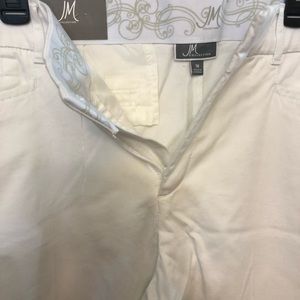 Macy’s J&M Collection Size 18 white pants